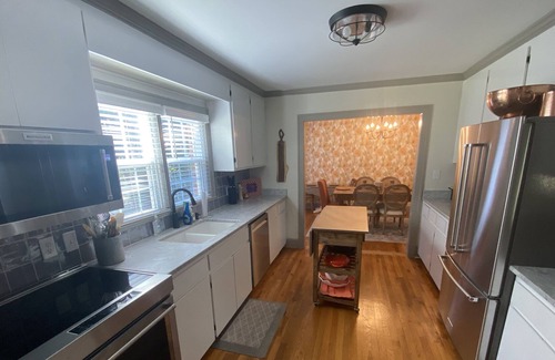 Clemson House | Updated Clemson Cottage with Room for Everyone!