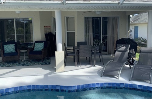 Pine Valley House | Updated Coastal Getaway