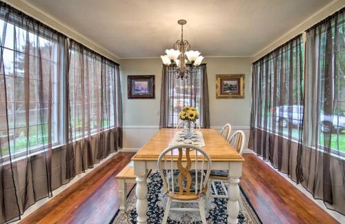 Coos Bay House | Updated Coos Bay Home about 2 Mi to Pacific Ocean