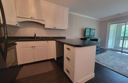 Surfside Beach Condo | Updated Cozy Condo: 15 minutes from Surfside Beach