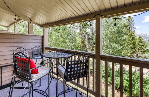 Baldy Mountain House | Updated gorgeous townhome, just 3 miles to Breckenridge - end of season pricing