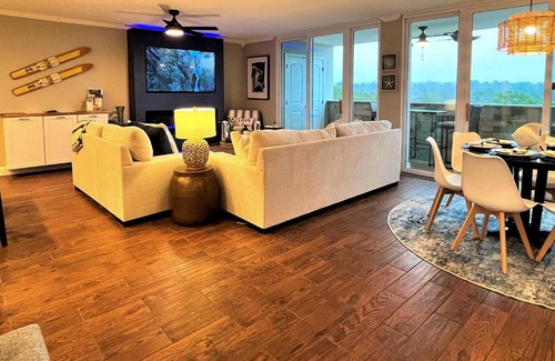 Mid America Apartment | Updated Lake Daze Condo with Amazing Pool!