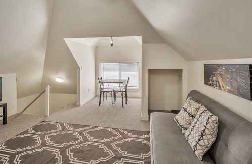 Mexicantown - Southwest Detroit Apartment | Updated Loft- Downtown Detroit Adjacent Southwest 1 Bedroom Apts by Redawning