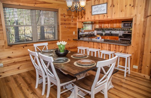 Blairsville House | UPDATED Modern Rustic Lake+Mountain Retreat