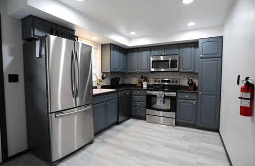 Appleton House | Updated Modern Stay