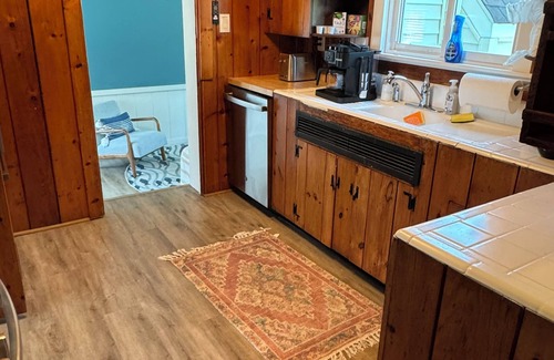 Cape May Court House House | Updated new and perfect Location Boardwalk and Beach min away Large family home