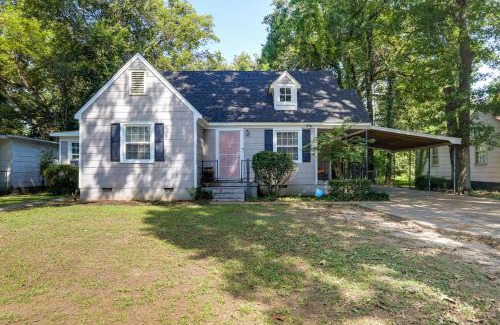 Greenwood House | Updated North Greenwood Cottage Less Than 1 Mi to Dtwn!