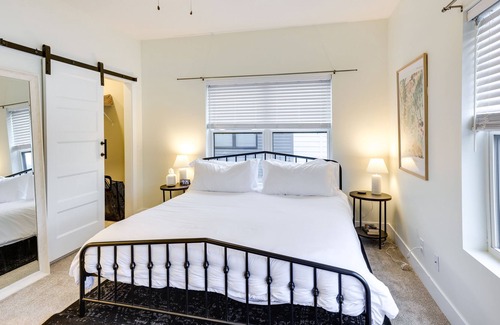 Downtown Omaha Apartment | Updated Omaha Vacation Rental < 2 Mi to Downtown!