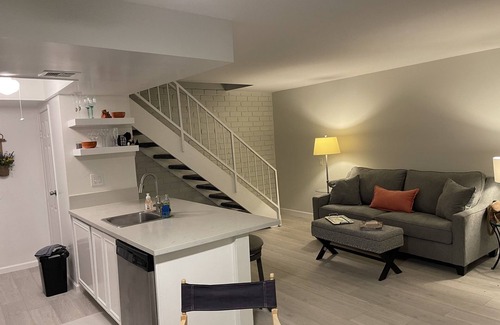 Palm Desert Condo | Updated perfectly located PD condo