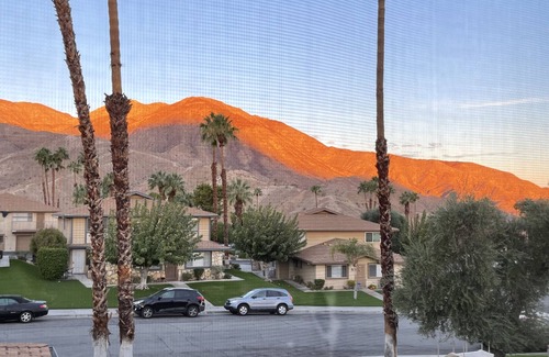 Palm Desert Condo | Updated perfectly located PD condo