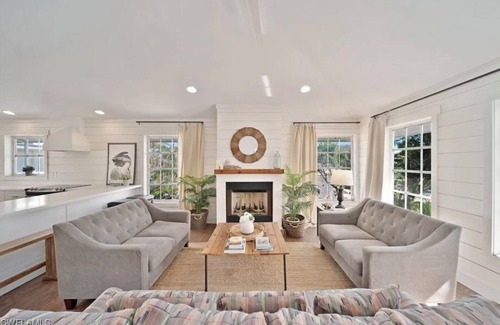 Sanibel House | UPDATED, QUIET WEST END, 250 YARDS TO BEACH.