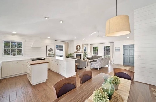 Sanibel House | UPDATED, QUIET WEST END, 250 YARDS TO BEACH.