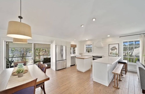 Sanibel House | UPDATED, QUIET WEST END, 250 YARDS TO BEACH.