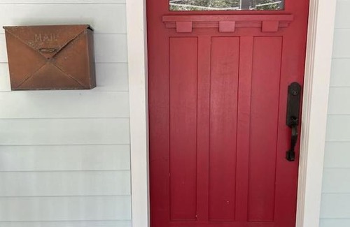 Lincolnville House | Updated Red Door Revival in Downtown Saint Augustine