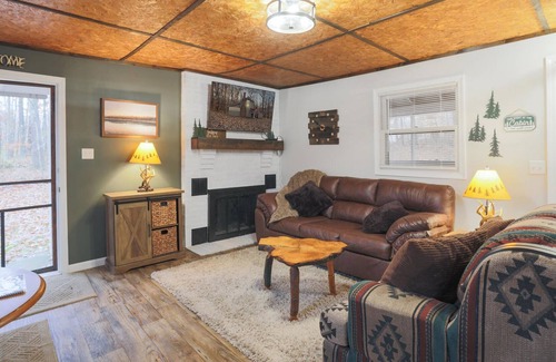 Tylersburg Cabin | Updated secluded cabin, w/ firepit, surrounded by acres of Allegheny Nat Forest