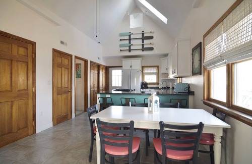 Newburyport House | Updated & spacious 4bd/2bth on Plum Island - 2 min walk to beach