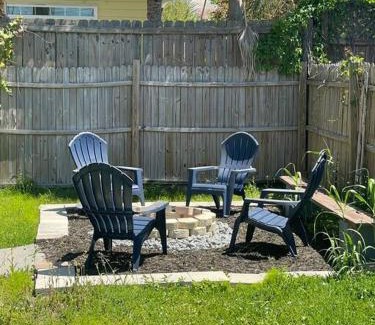 Lincolnville House | Updated,spacious, maritime 3BR downtown cottage