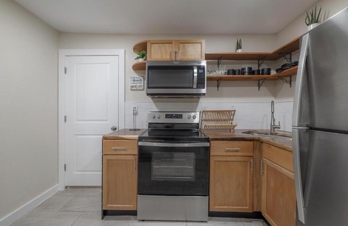 St. Petersburg - Clearwater Apartment | Updated St Pete Apartment at The Urban Standard 3
