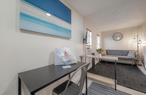 St. Petersburg - Clearwater Apartment | Updated St Pete Apartment at The Urban Standard 3