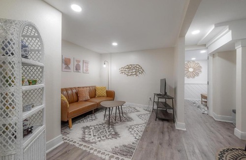 St. Petersburg - Clearwater Apartment | Updated St Pete Apartment at The Urban Standard 1