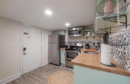 St. Petersburg - Clearwater Apartment | Updated St Pete Apartment at The Urban Standard 1