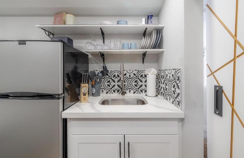 St. Petersburg - Clearwater Apartment | Updated St Pete Studio at The Urban Standard 8