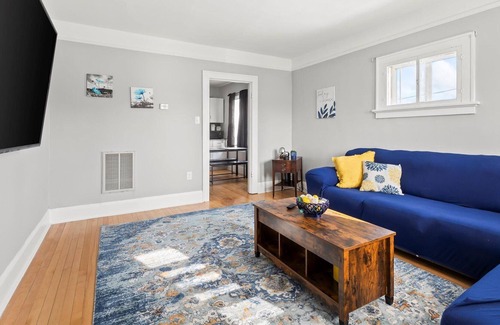 Cudahy Apartment | Updated Upper 2Br, walking distance to Lake Michigan.