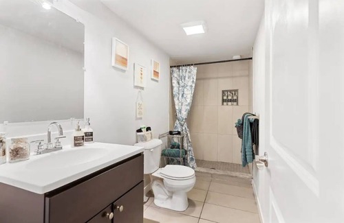 Spruce Hill House | UPenn campus/sleeps10/walk to hup/chop