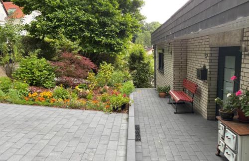 Lohmar Apartment | UPGRADE - frisch renoviert - Ferienwohnung Monteuerswohnung am Bauernhofweg in Lohmar nahe S-Bahnhof Messe Flughafen
