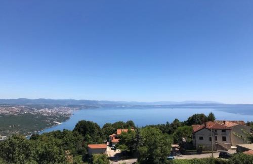 Bregi Apartment | Uphill Opatija Apartment