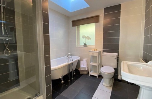 Grange-over-Sands House | Uplands Inn Cartmel