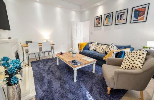 Gosforth Apartment | Upmarket Apartment with Parking
