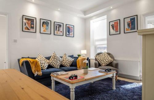 Gosforth Apartment | Upmarket Apartment with Parking