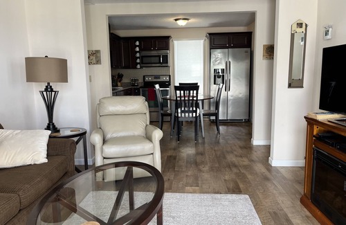 Petoskey Apartment | UpNorth Getaway almost in the Heart of the City