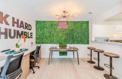 Grand Prairie House | Upon arrival you will be met with a calming sensation. 2 bedroom/2 bathroom.