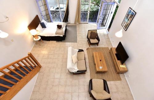 Waterloo Apartment | Upper Chapel Loft Apartment