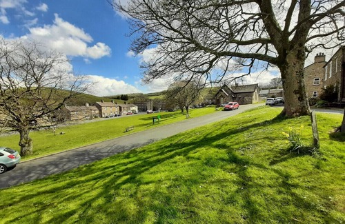 Bainbridge House | Upper Cherry Bank - Three Bedroom House, Sleeps 4