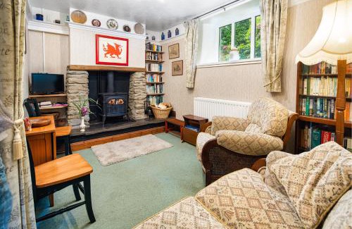 Llangeler House | Upper Cottage Newcastle Emlyn