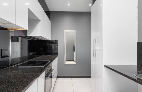 Salt River Apartment | Upper East Side 407 - Two Bedroom Apartment, Sleeps 4