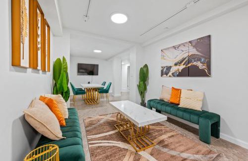 Uptown Hotel | Upper East Side Luxury 3BR 2B 1700 square feet