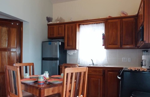 San Pedro Apartment | Upper-Floor 30 Steps To Beach@SapphireBeachResort