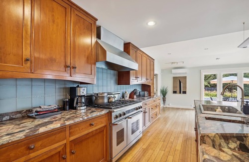 Stowe Hollow House | Upper Hollow Road: 4 br, fireplace, firepit, summer pool, a/c!