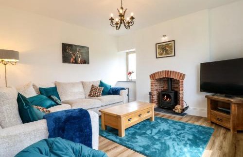 Hulme End House | Upper Hurst Farmhouse