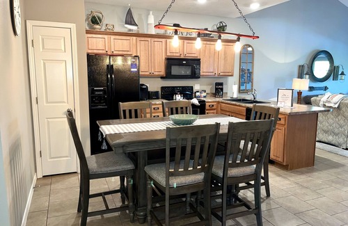 Hollister Condo | Upper Level Condo A-9 on Table Rock Lake by RedAwning