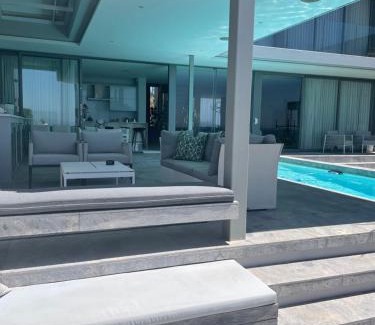 Sea Point Villa | Upper Sea View