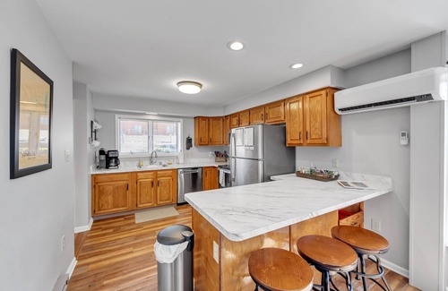 North Creek House | Upper Sleighride 25l - Wrap-around Deck End Unit 3 Bedroom Townhouse by The Summit at Gore Mountain