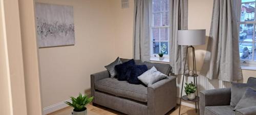 Tooting House | Upper Tooting Road