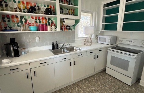 Toledo Apartment | Upper unit perch steps from Maumee River & Park