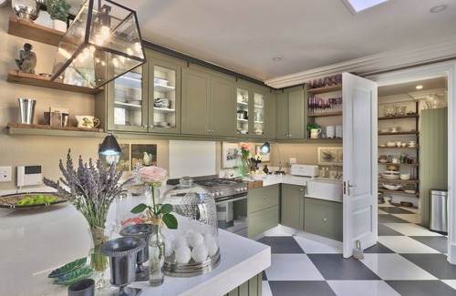 Newlands House | Upper Whelan - A charming enclave in Newlands