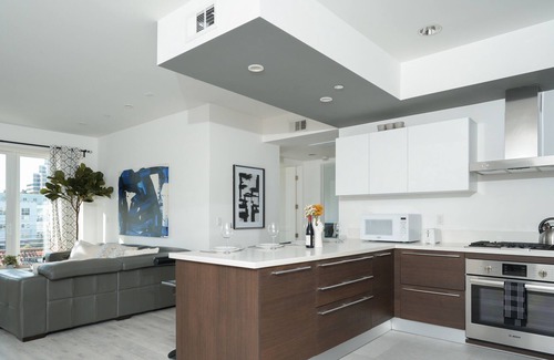 Downtown Apartment | Upscale Apartment in Glendale